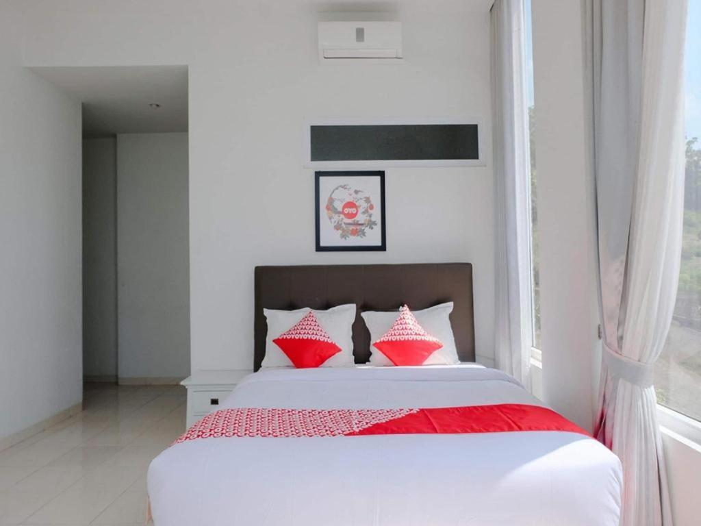 Oyo 1194 Villa Bukit Panderman Residence Batu  Luaran gambar